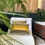 Luxury Downtown Mit Garage Apartman *