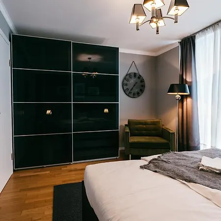Apartment Luxury Downtown Mit Garage *