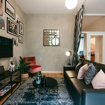 Apartment Luxury Downtown Mit Garage